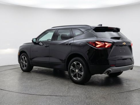 Used 2025 Chevrolet Blazer LT FWD image 6