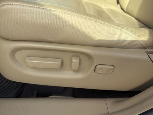 Used 2010 Honda CR-V EX-L image 14