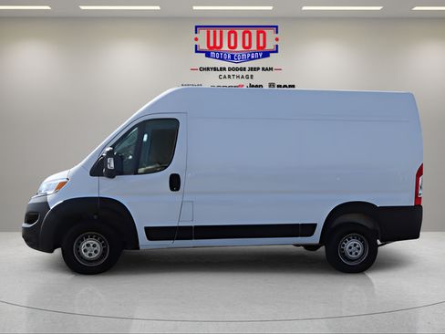 Used 2025 RAM ProMaster 2500 w/ Convenience Group FWD image 7