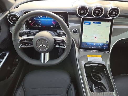 New 2026 Mercedes-Benz GLC 300 image 14