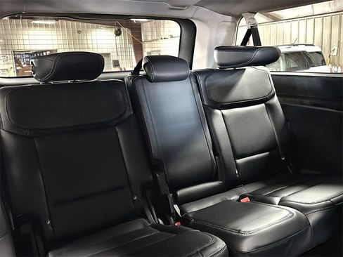 New 2026 Ford Expedition Max Platinum w/ Driver's Package image 31