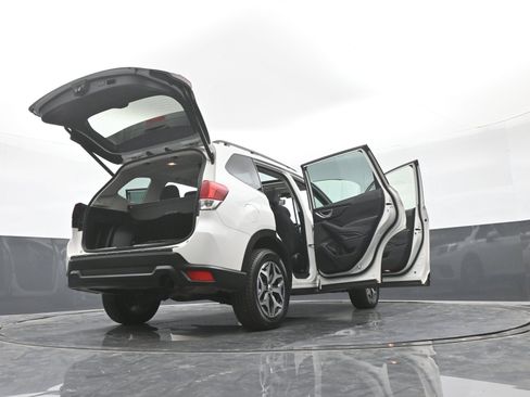 Used 2024 Subaru Forester Premium AWD/4WD image 50