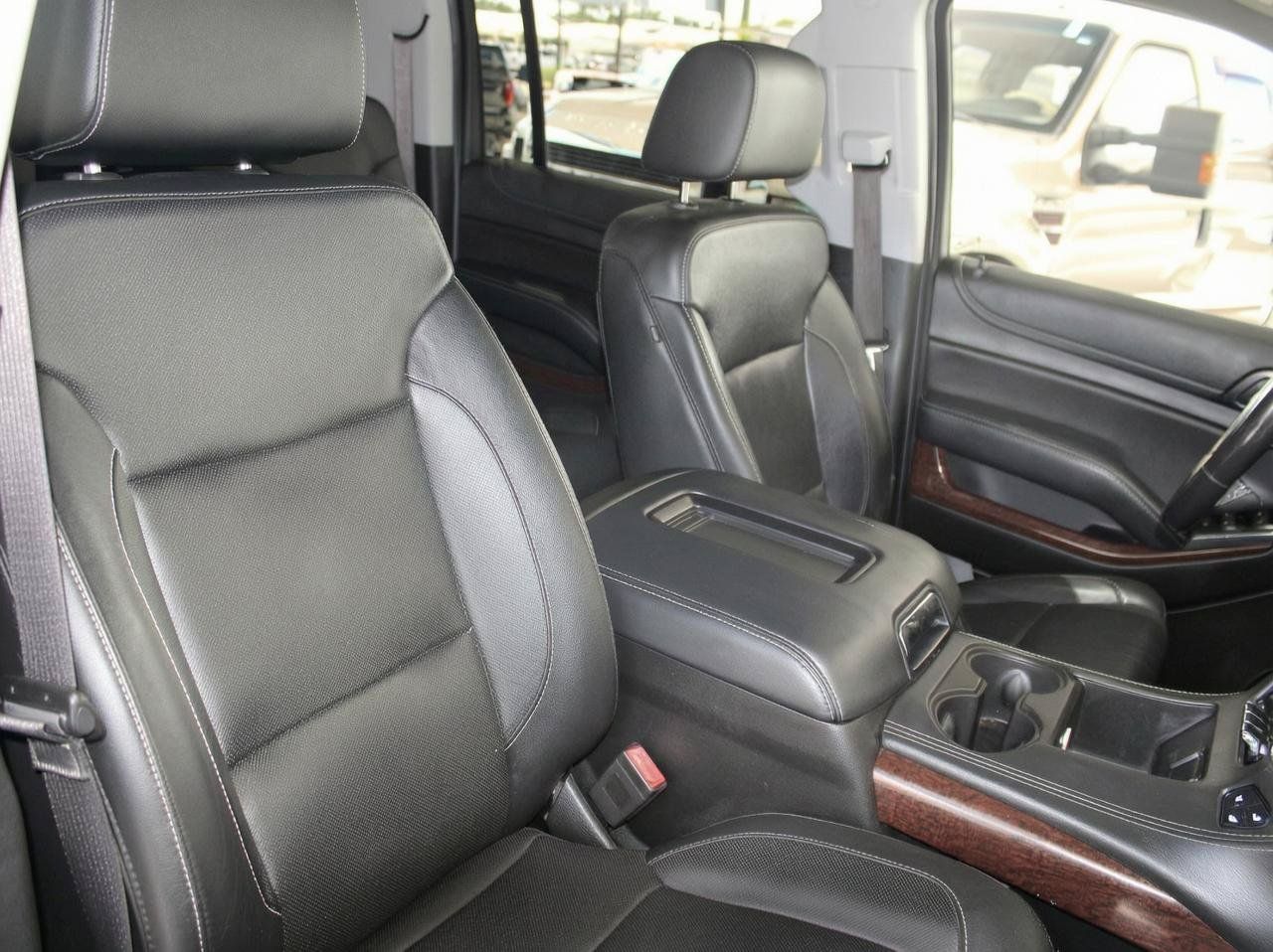 Used 2020 GMC Yukon XL SLT w/ Open Road Package AWD/4WD image 24
