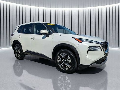 Used 2023 Nissan Rogue SV AWD/4WD image 2