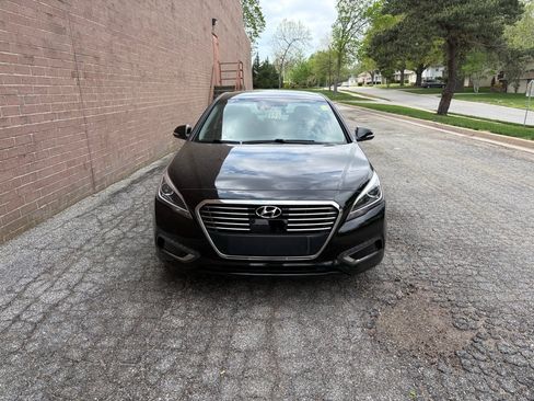Used 2016 Hyundai Sonata Limited image 8