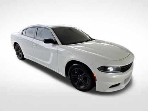 Used 2023 Dodge Charger SXT RWD image 9