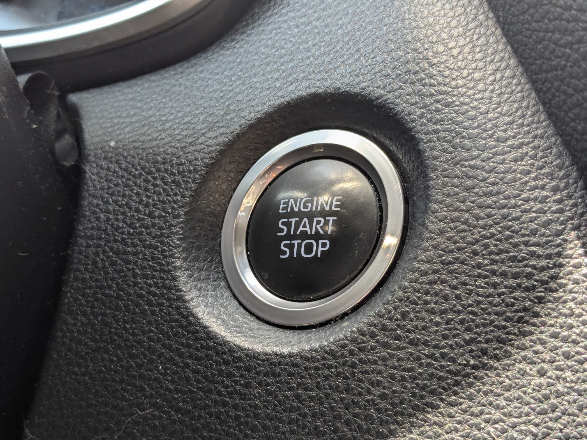 Used 2020 Toyota Corolla SE w/ SE Preferred Package FWD image 30