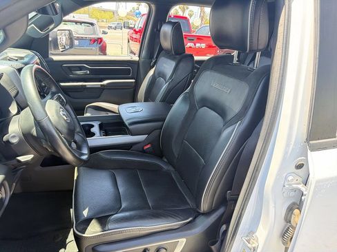 Used 2024 RAM 1500 Laramie AWD/4WD image 13
