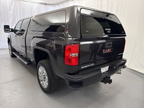 Used 2016 GMC Sierra 2500 Denali w/ Duramax Plus Package AWD/4WD image 10