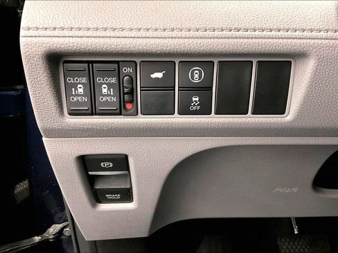 Used 2022 Honda Odyssey EX-L image 37