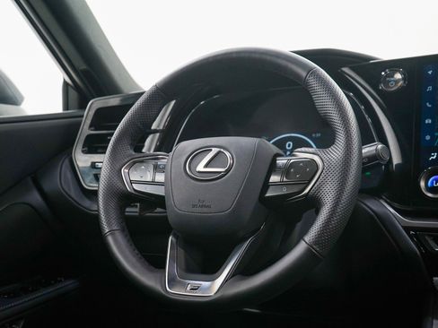 Used 2025 Lexus TX 500h AWD image 16