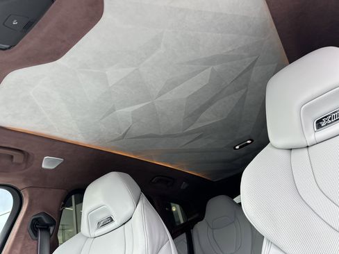 Used 2024 BMW XM Base image 25