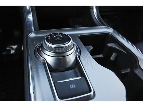 Used 2024 Ford Edge Titanium image 24