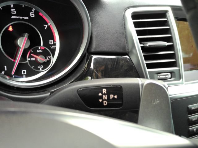 Used 2015 Mercedes-Benz GL 63 AMG 4MATIC image 46