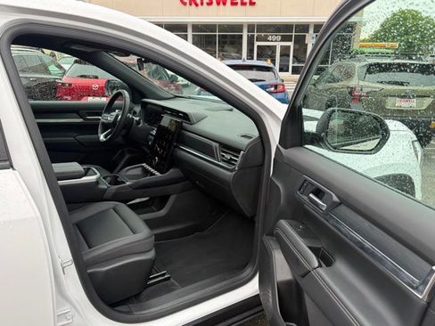 Used 2026 GMC Terrain Elevation w/ Elevation Premium Package AWD/4WD image 24