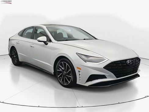 Used 2021 Hyundai Sonata Limited image 2