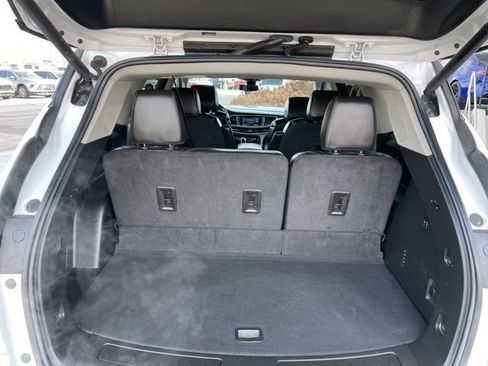 Certified 2021 Buick Enclave Avenir w/ Avenir Technology Package image 17