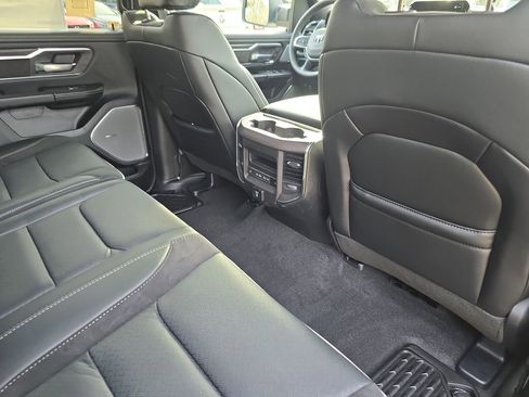 New 2026 RAM 1500 Laramie AWD/4WD image 12