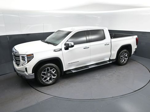 Used 2023 GMC Sierra 1500 SLT w/ SLT Convenience Package AWD/4WD image 25