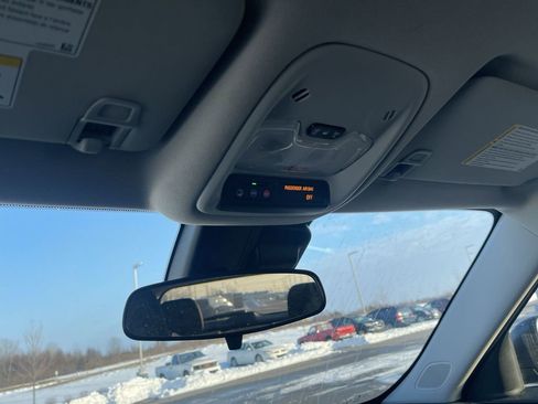 Used 2025 Chevrolet TrailBlazer LS w/ LS Convenience Package image 11