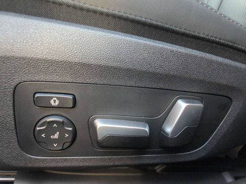 New 2026 BMW M850i xDrive w/ M Sport Professional Package image 17