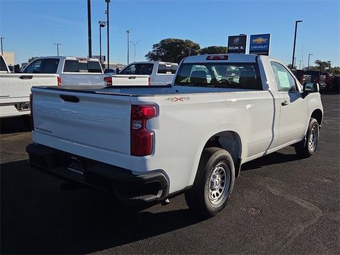 New 2026 Chevrolet Silverado 1500 W/T w/ Trailering Package image 4