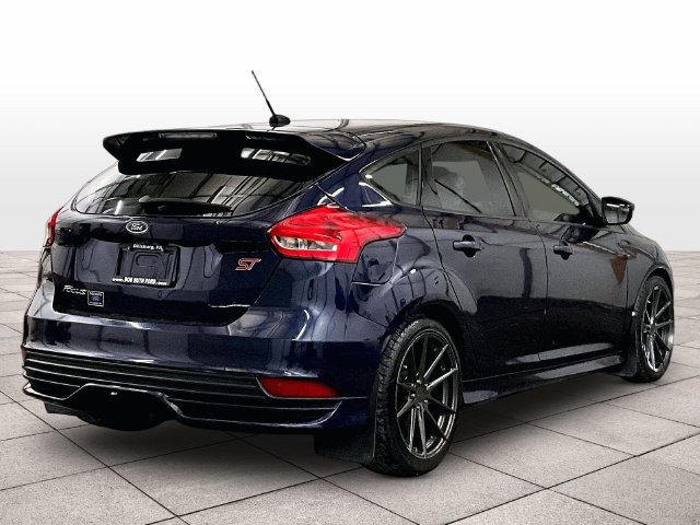 Used 2017 Ford Focus ST FWD image 11