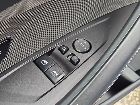 Used 2022 BMW M4 xDrive Competition w/ Executive Package image 30