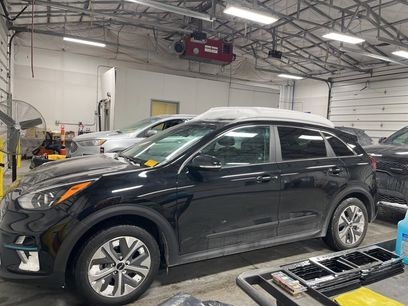 Used 2022 Kia Niro EX w/ Cold Weather Package