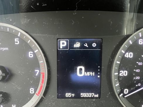 Used 2015 Hyundai Sonata SE FWD image 11