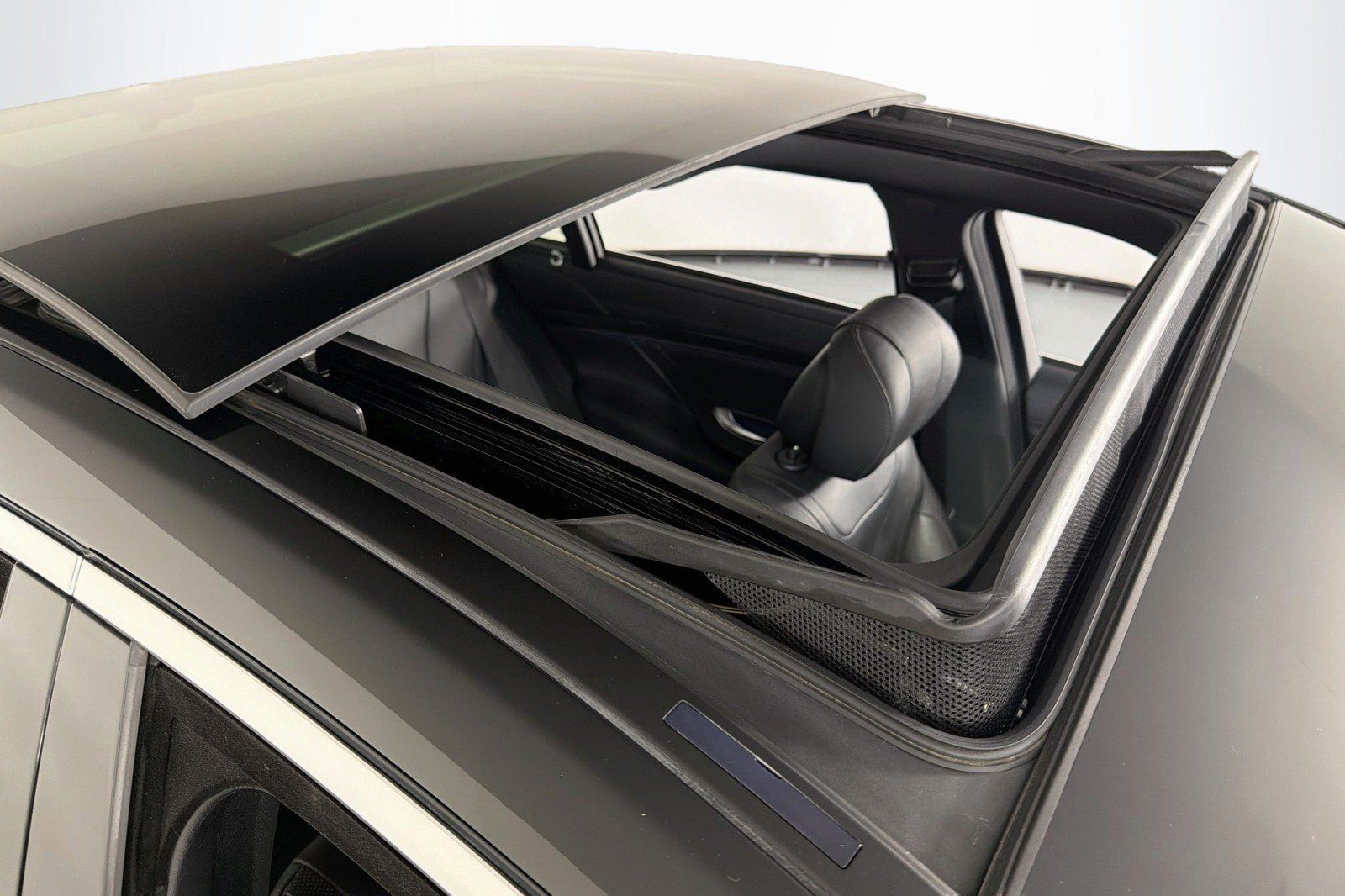 Used 2016 Mercedes-Benz S 550 Sedan image 22