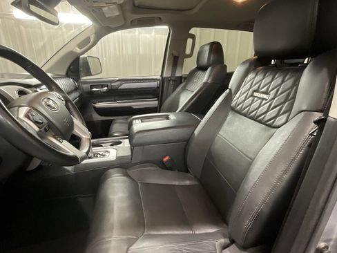 Used 2021 Toyota Tundra Platinum image 10