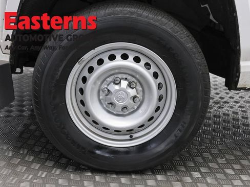 Used 2024 Toyota Tacoma SR RWD image 28
