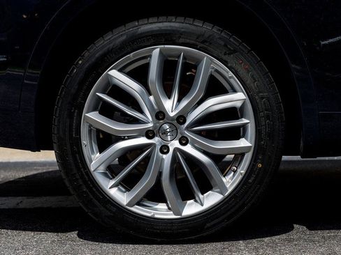 Certified 2022 Maserati Levante GT image 17