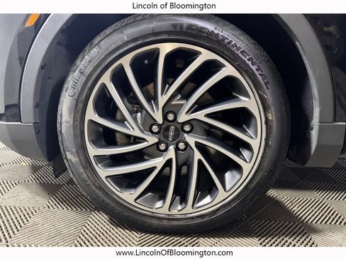 Used 2019 Lincoln Nautilus Reserve AWD/4WD image 26