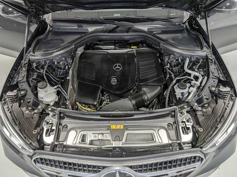 Certified 2025 Mercedes-Benz GLC 300 4MATIC image 12