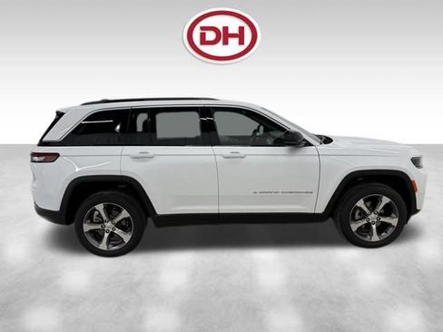 New 2026 Jeep Grand Cherokee Limited image 2