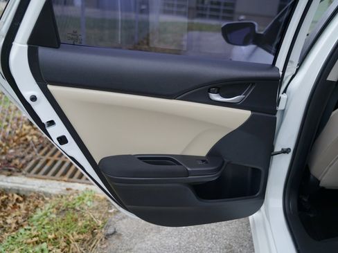 Used 2019 Honda Civic LX image 21