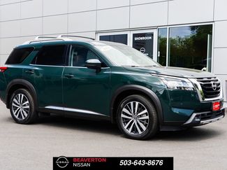 Used 2022 Nissan Pathfinder Platinum w/ Cargo Package AWD/4WD video 1