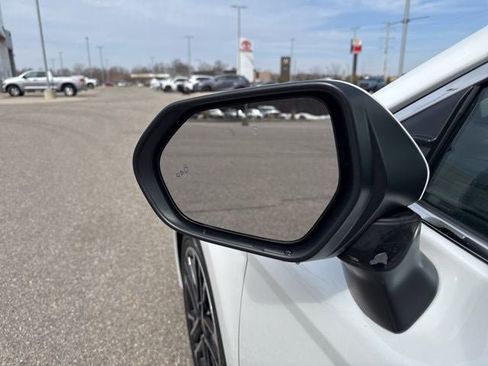 Used 2026 Toyota Camry XLE image 6