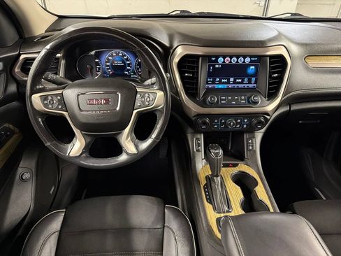 Used 2018 GMC Acadia Denali w/ Technology Package AWD/4WD image 8