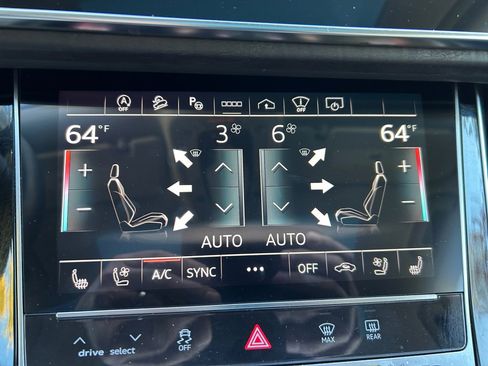 Used 2023 Audi Q8 Prestige image 18