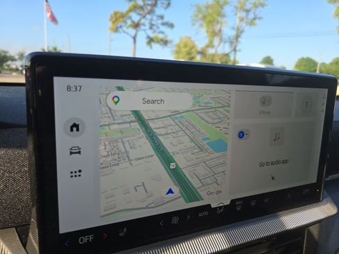 Used 2025 Ford Explorer ST-Line w/ Premium Package image 12