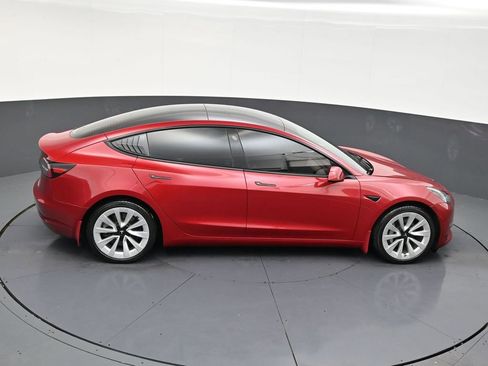 Used 2022 Tesla Model 3 Standard Range image 17