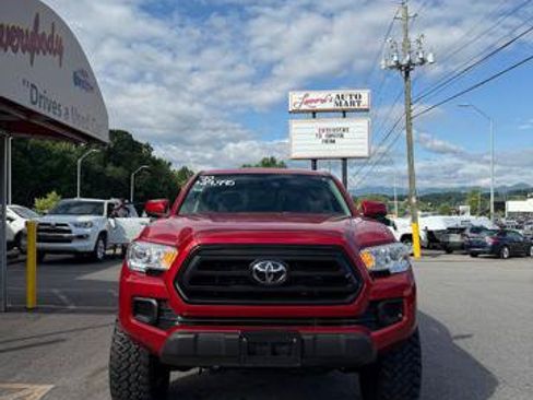 Used 2020 Toyota Tacoma SR AWD/4WD image 3