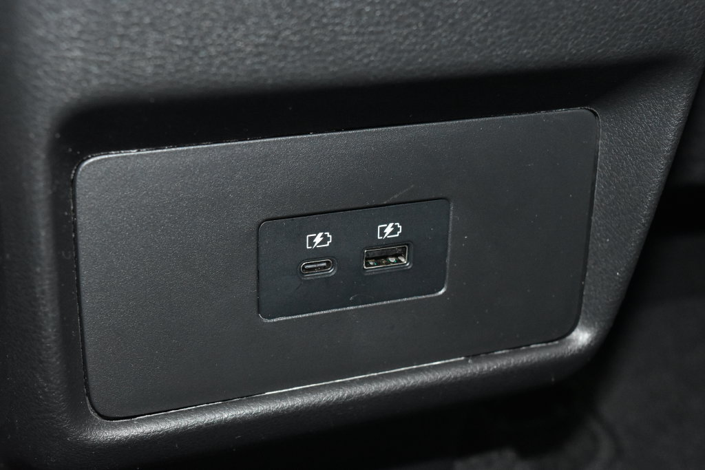 Used 2023 Nissan Rogue SL AWD/4WD image 24