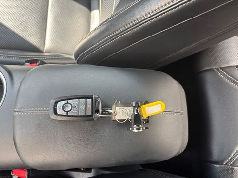 Used 2024 Ford Mustang Premium image 22