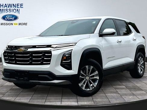 Used 2025 Chevrolet Equinox LT AWD/4WD image 1