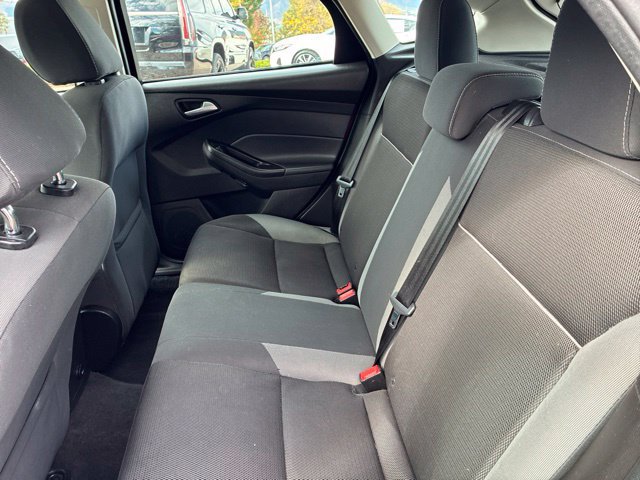 Used 2014 Ford Focus SE FWD image 16