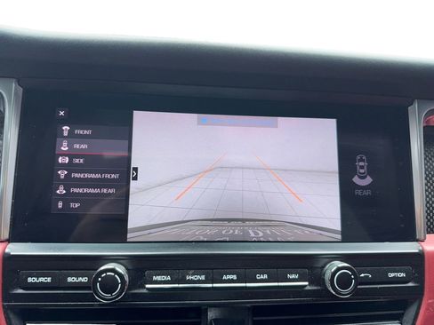 Used 2021 Porsche Macan Turbo image 27